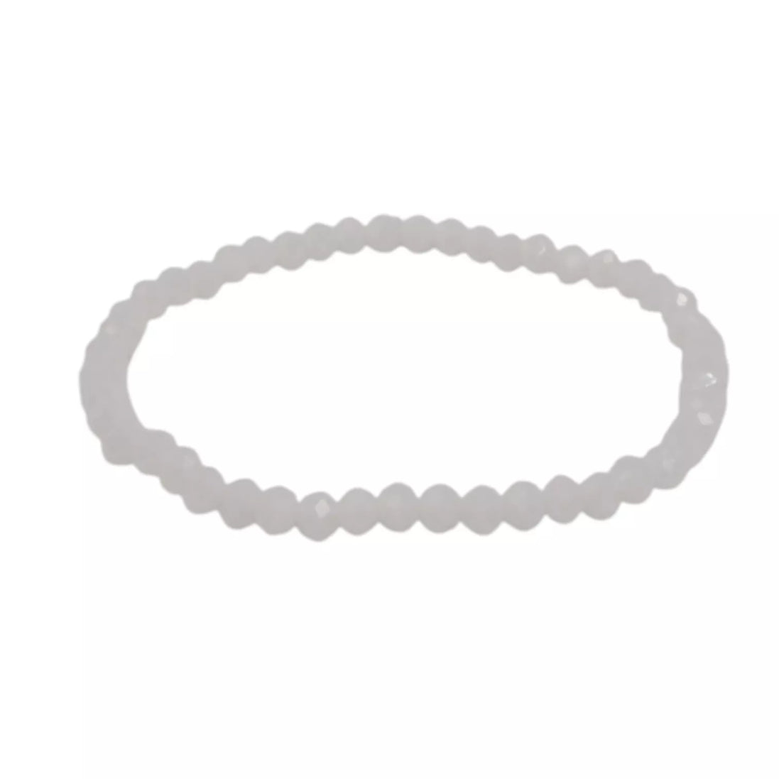 Balta karoliukų apyrankė