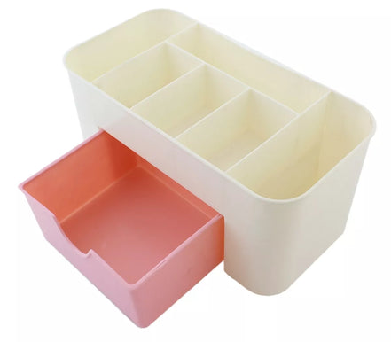 Kosmetinė dėžutė