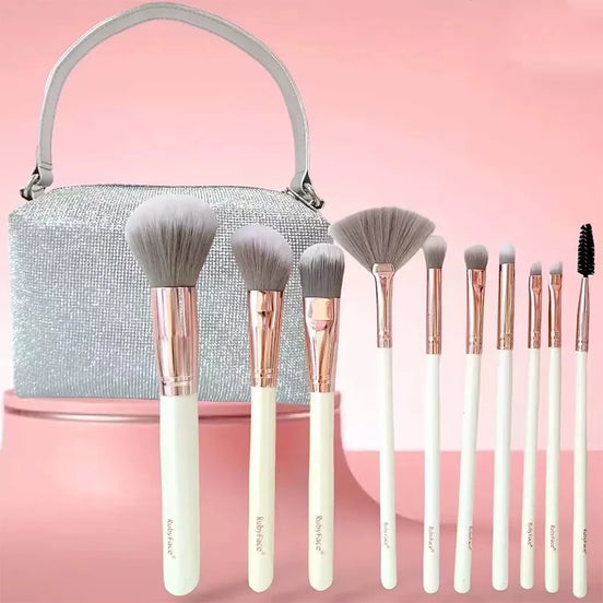 Makiažo šepetėliai + krepšys