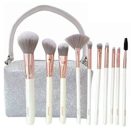 Makiažo šepetėliai + krepšys