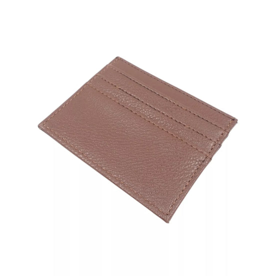 Minimalistinis rudos spalvos kortelių dėklas