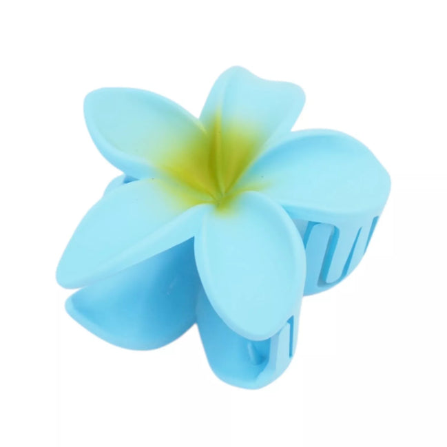 Plaukų segtukas su žydru plumerijos žiedu