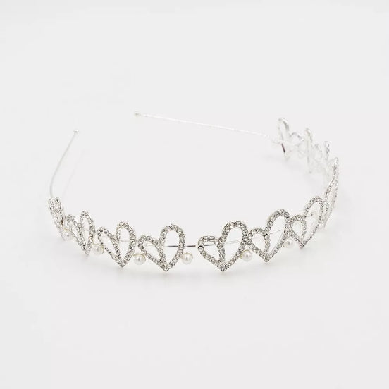 Sidabrinės spalvos plaukų lankelis su žėrinčiomis širdelėmis