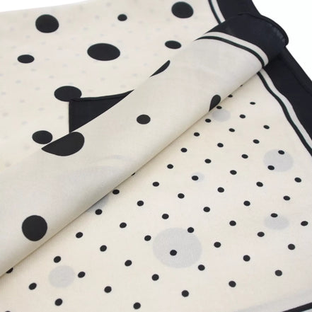 Skarelė 70x70 cm TR531A