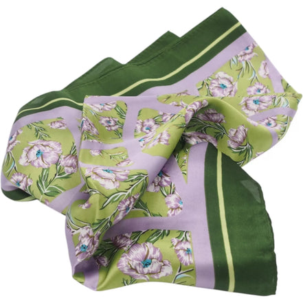 Stilingas šilkinio efekto skarelė