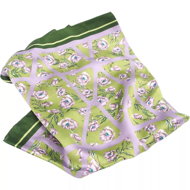 Stilingas šilkinio efekto skarelė